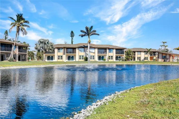 16881 Davis Rd 624, Fort Myers, Florida 33908