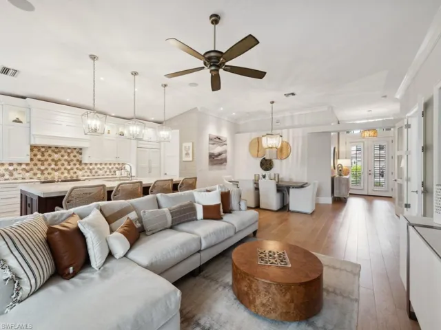12858  Brynwood Preserve  LN, Naples, FL 34105