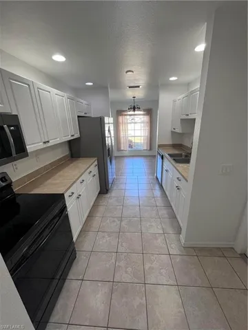 1066 Barnett St E, Lehigh Acres, Florida 33974