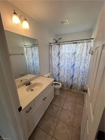 1066 Barnett St E, Lehigh Acres, Florida 33974