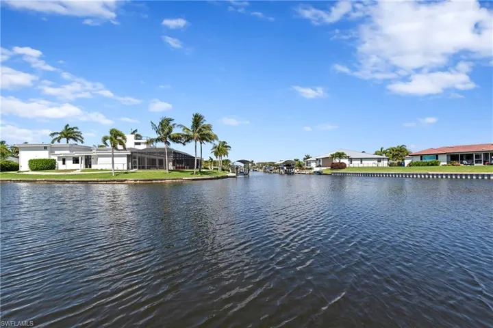 4309 Mariner Way 405, Fort Myers, Florida 33919