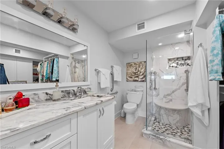 4309 Mariner Way 405, Fort Myers, Florida 33919