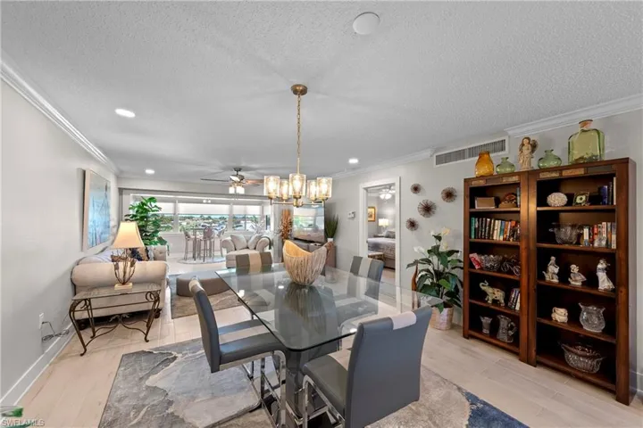 4309 Mariner Way 405, Fort Myers, Florida 33919