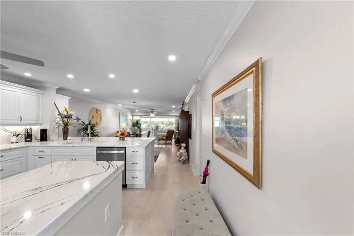 4309 Mariner Way 405, Fort Myers, Florida 33919