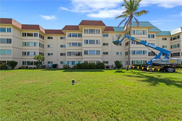 4309 Mariner Way 405, Fort Myers, Florida 33919