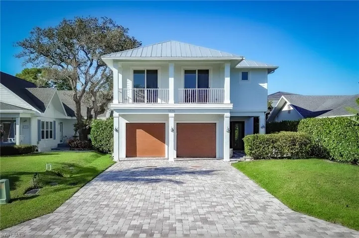 Sleek 2-story contemporary family living