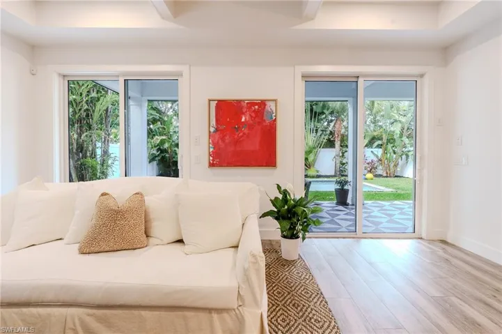 Seamless indoor outdoor poolside living