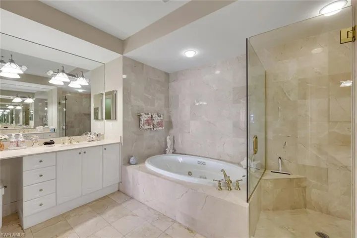 760 Collier Blvd 3-206, Marco Island, Florida 34145