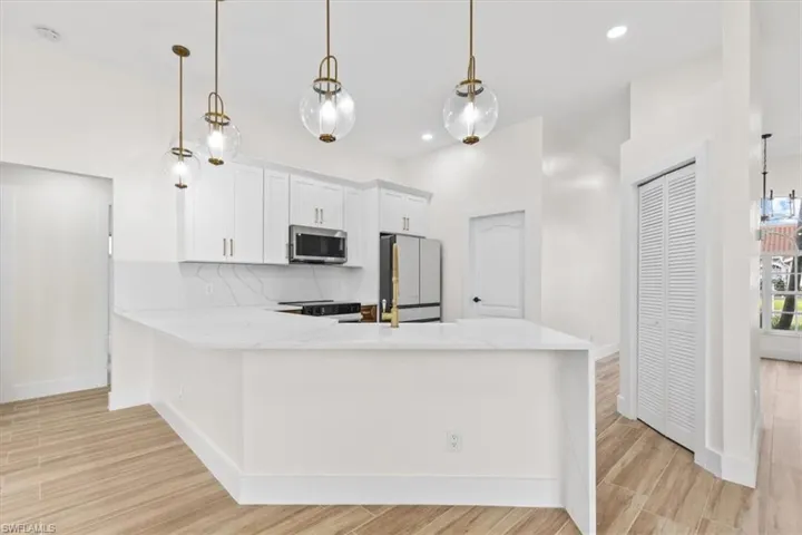 12809 Vista Pine Cir, Fort Myers, Florida 33913