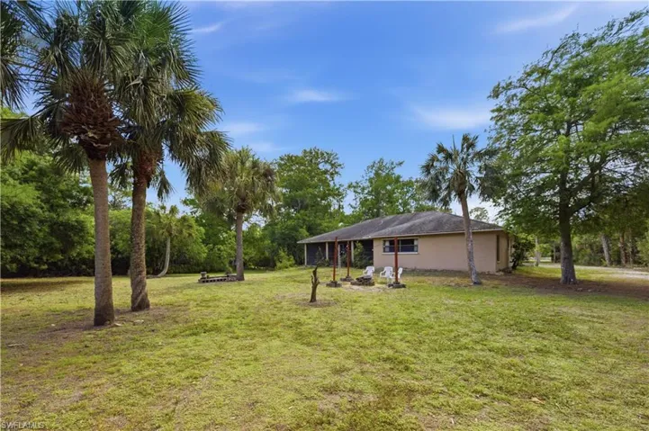 5681  Bur Oaks  LN, Naples, FL 34119