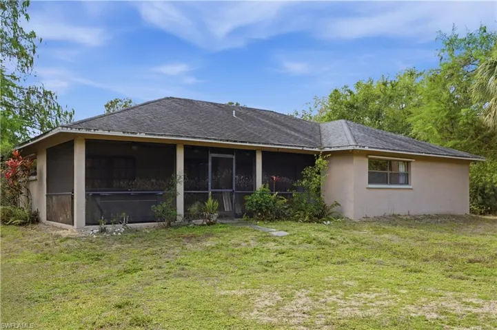 5681  Bur Oaks  LN, Naples, FL 34119
