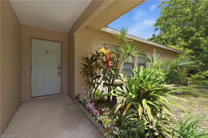 5681  Bur Oaks  LN, Naples, FL 34119