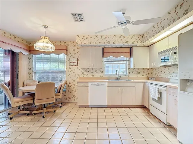 2181 Rio Nuevo Dr, North Fort Myers, Florida 33917