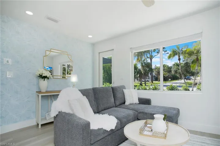 1308  Grand Canal  DR, Naples, FL 34110
