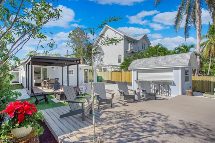 1308  Grand Canal  DR, Naples, FL 34110