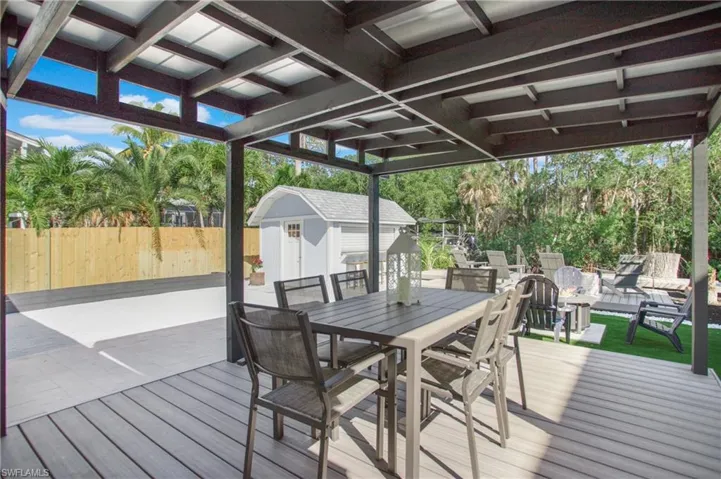 1308  Grand Canal  DR, Naples, FL 34110