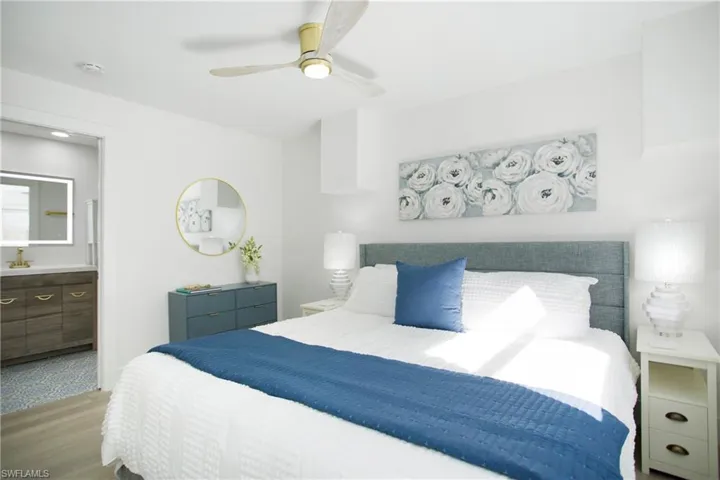 1308  Grand Canal  DR, Naples, FL 34110