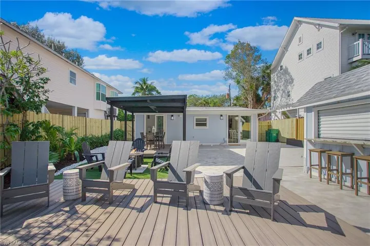 1308  Grand Canal  DR, Naples, FL 34110