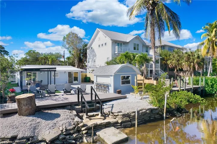 1308  Grand Canal  DR, Naples, FL 34110