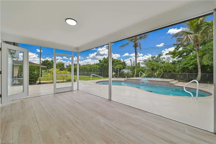 large cover lanai