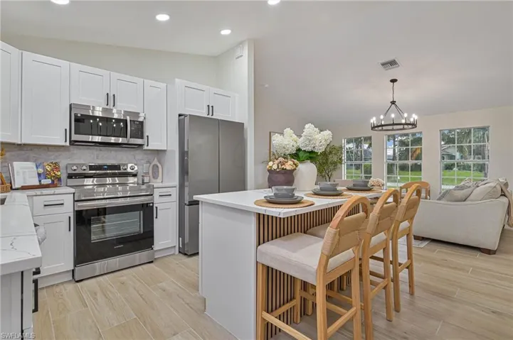 1424 Sw 28th Ter, Cape Coral, Florida 33914