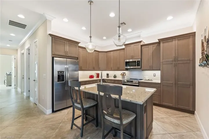 6931 Cay Ct, Naples, Florida 34113
