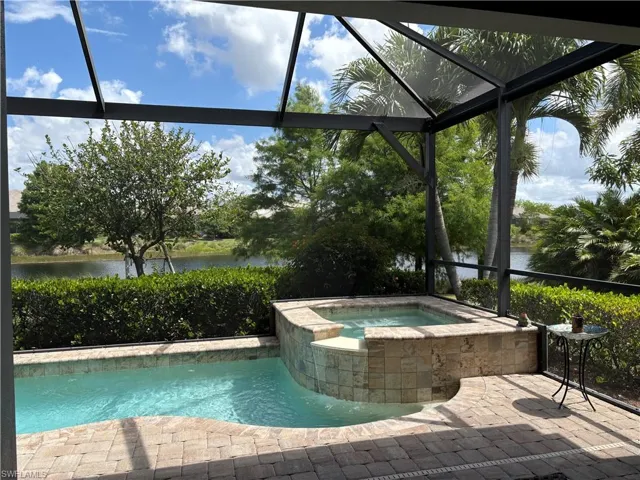 6931  Cay  CT, Naples, FL 34113