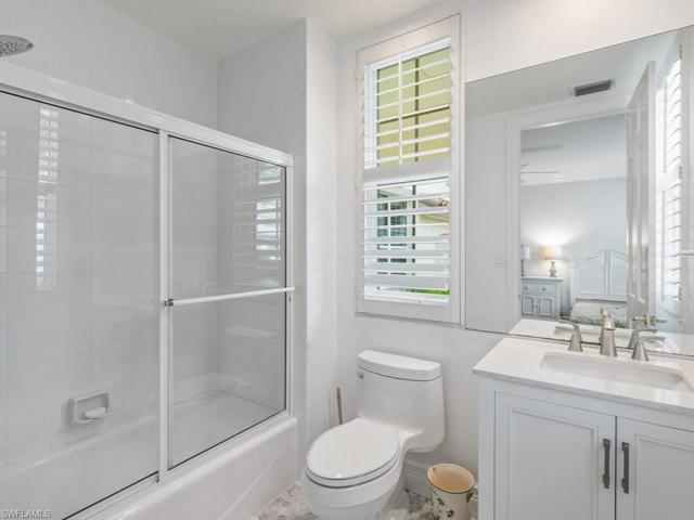 Guest Bath (En-Suite)