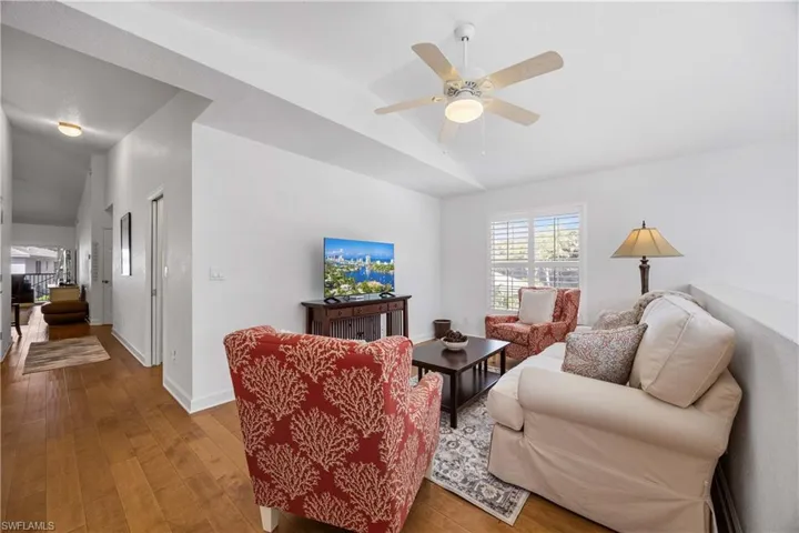 7050  Barrington  CIR, Naples, FL 34108