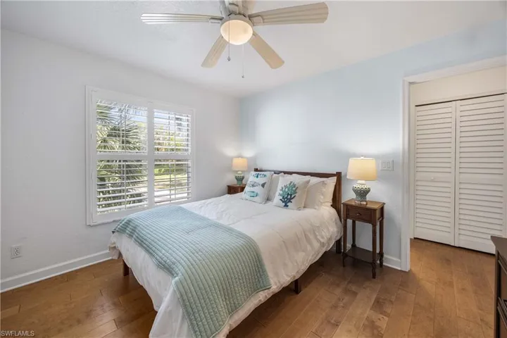 7050  Barrington  CIR, Naples, FL 34108