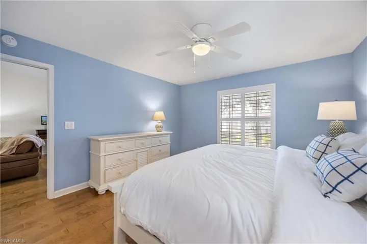 7050  Barrington  CIR, Naples, FL 34108