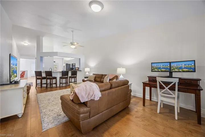 7050  Barrington  CIR, Naples, FL 34108
