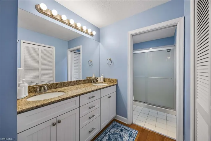 7050  Barrington  CIR, Naples, FL 34108
