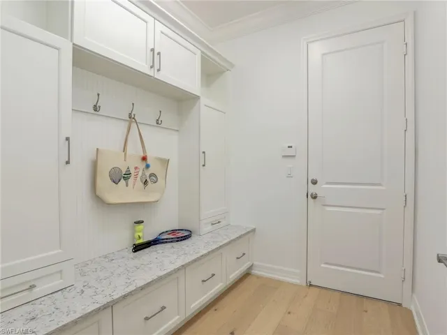 4130  Aspen Chase  DR, Naples, FL 34119