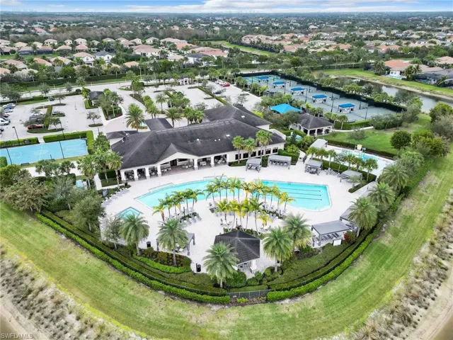 4130  Aspen Chase  DR, Naples, FL 34119