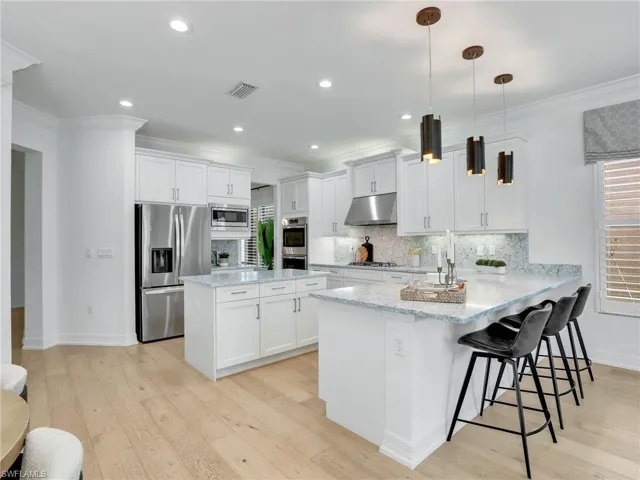 4130  Aspen Chase  DR, Naples, FL 34119