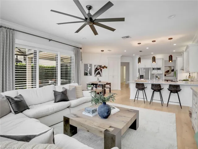 4130  Aspen Chase  DR, Naples, FL 34119