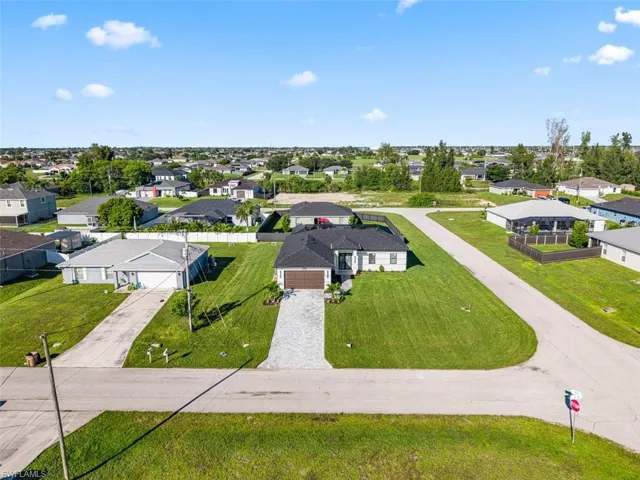 2120 Nw 1st Pl, Cape Coral, Florida 33993