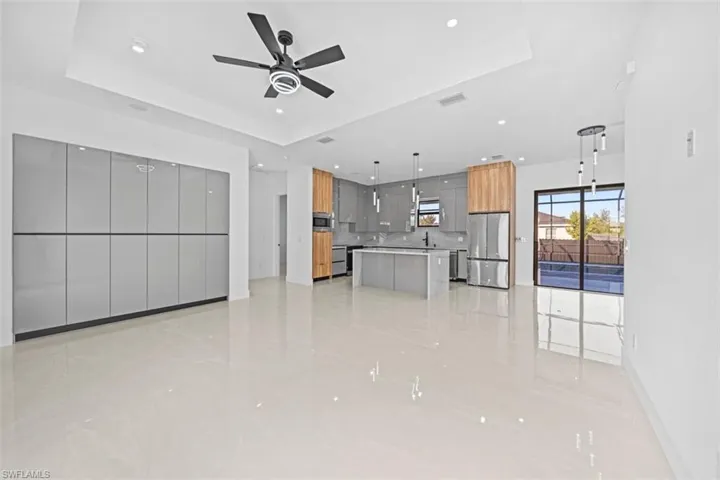 2120 Nw 1st Pl, Cape Coral, Florida 33993