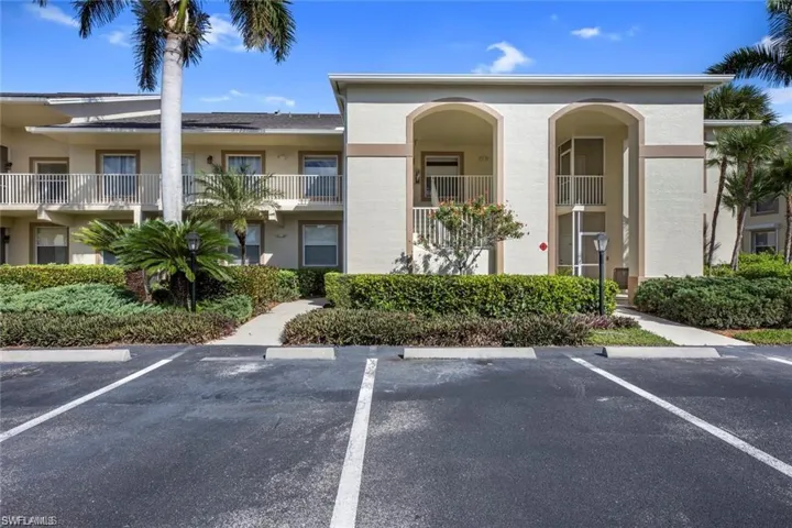 21301 Lancaster Run 827, Estero, Florida 33928