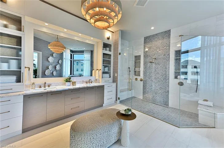 105 Saint Eustacius Ln, Bonita Springs, Florida 34134