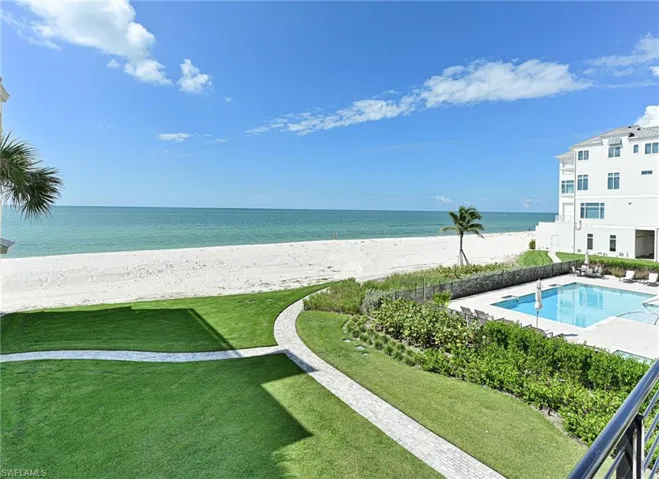 105 Saint Eustacius Ln, Bonita Springs, Florida 34134