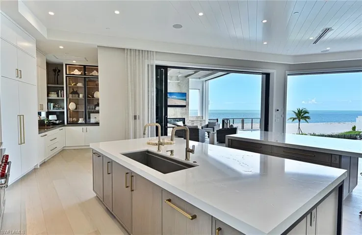105 Saint Eustacius Ln, Bonita Springs, Florida 34134