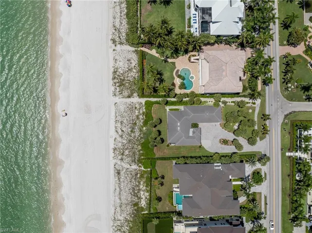 10173 Gulf Shore Dr, Naples, Florida 34108