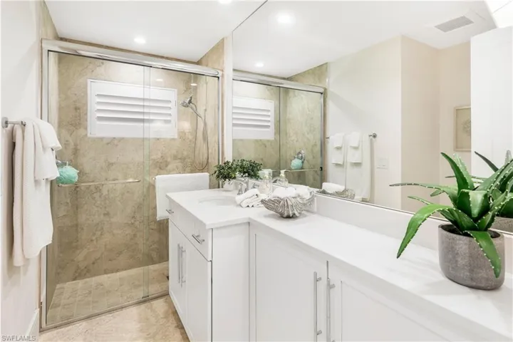 10173 Gulf Shore Dr, Naples, Florida 34108