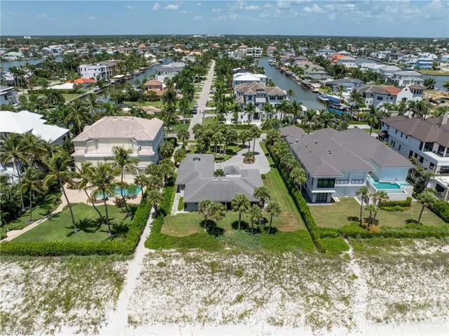 10173 Gulf Shore Dr, Naples, Florida 34108