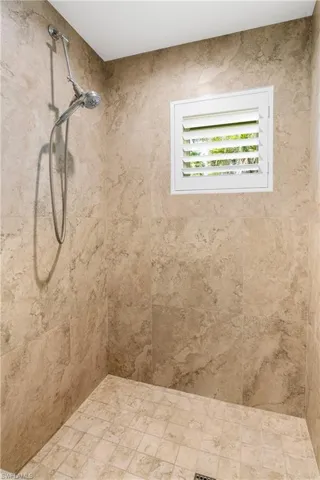 10173 Gulf Shore Dr, Naples, Florida 34108