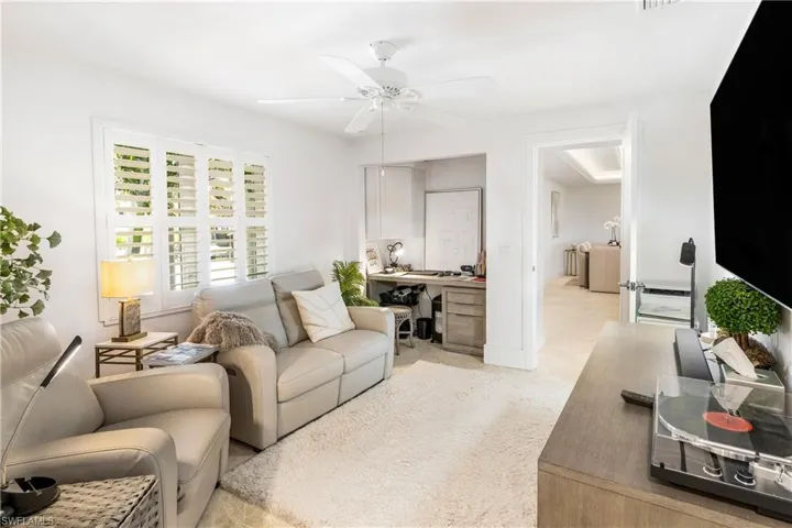 10173 Gulf Shore Dr, Naples, Florida 34108