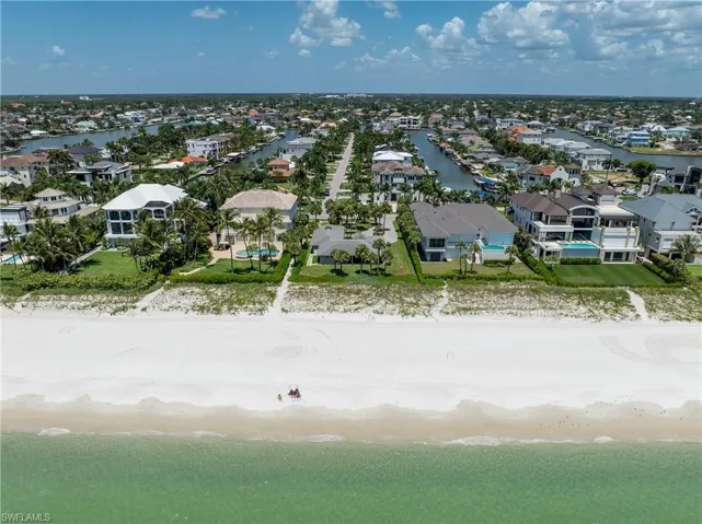 10173 Gulf Shore Dr, Naples, Florida 34108