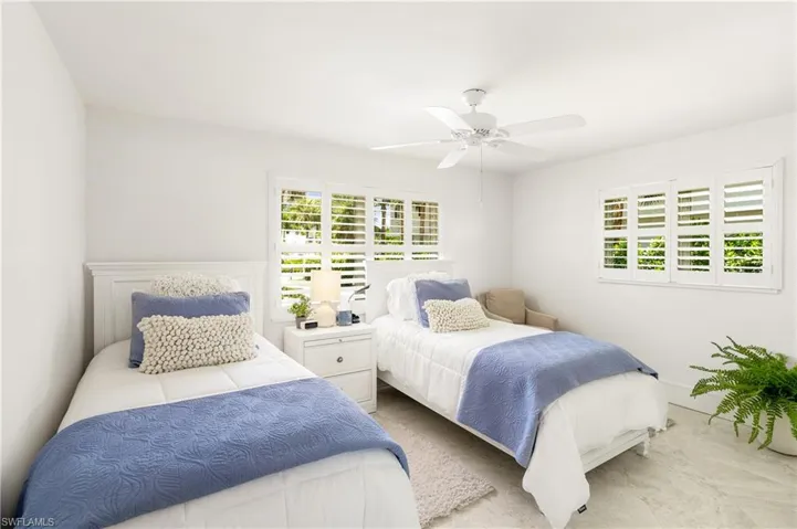 10173 Gulf Shore Dr, Naples, Florida 34108